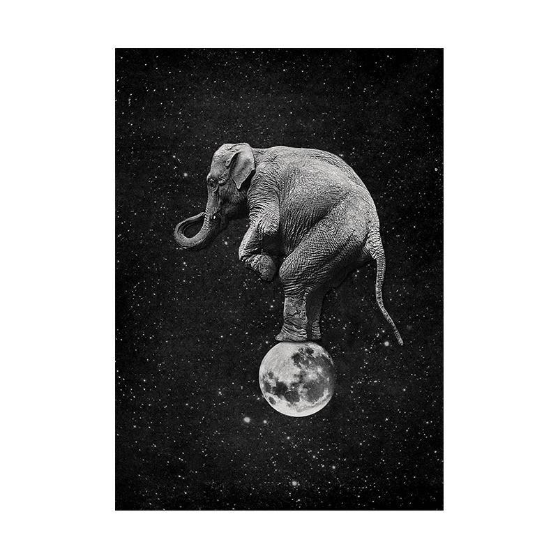 

Слон, стоящий на Луне Картина Печать на холсте Плакат Причудливое настенное искусство Животное Изображение Для Гостиной Домашний Декор Cuadros 60x80cm No Framed