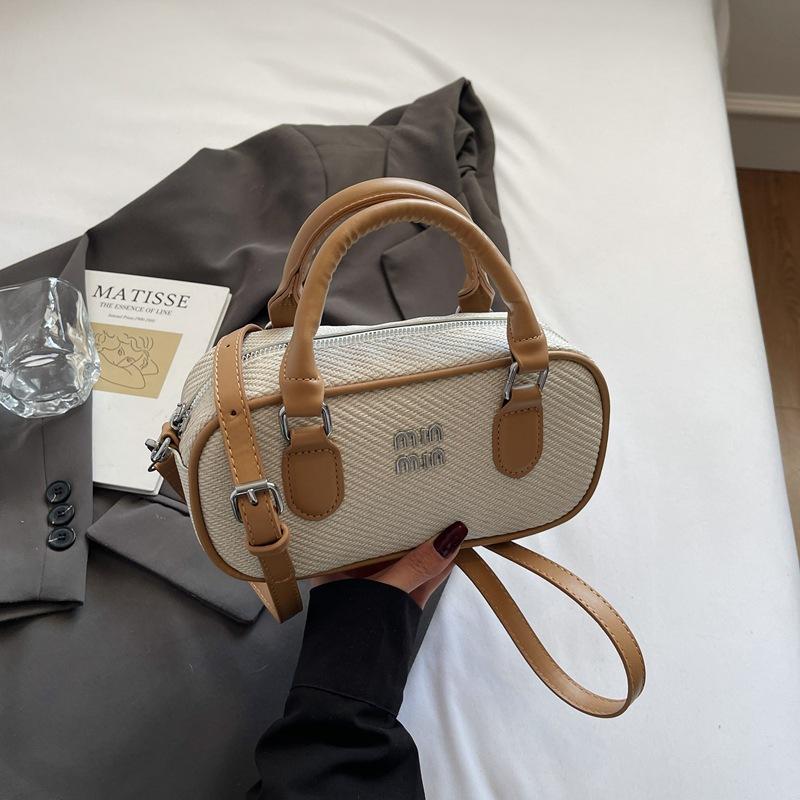 

Универсальная простая сумка-мессенджер женская лето 2025 новая мода корейская версия высококлассная портативная сумка для поездок на работу женская 23*8*12