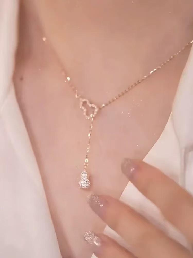 Elegant Gold-Plated Double Gourd Tassel Necklace for Women – Sparkly Clavicle Chain with Fu Lu Pendant