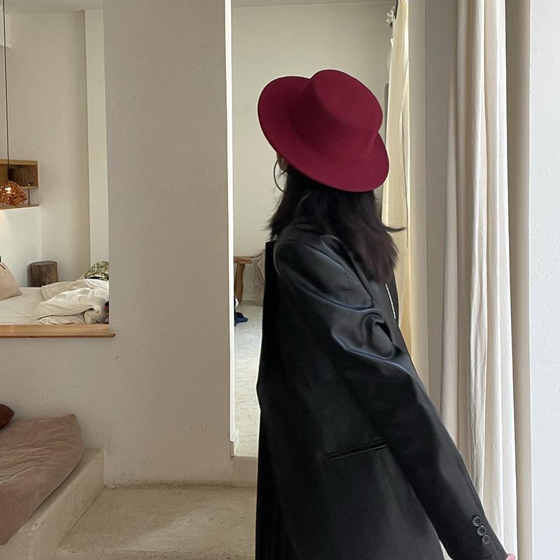 Flat top woolen hat women autumn and winter French retro casual wide brim Internet celebrity new British celebrity top hat