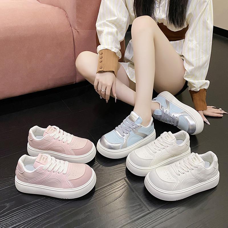 Milchweiße Plateau weiße Schuhe Damen hässlich süß Herbst neu Nische atmungsaktiv Board Schuhe Sport Brotschuhe