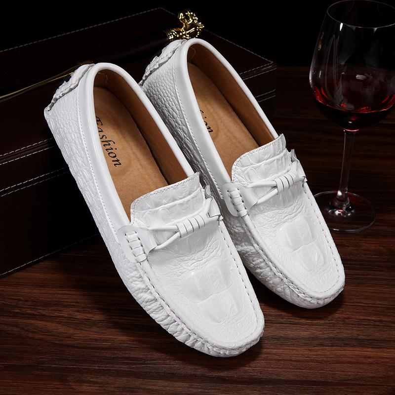 

Новые мужские мокасины из натуральной кожи, белые, повседневные туфли для вождения автомобиля, мужские туфли на плоской подошве, роскошные мокасины, мужская обувь, брендовые мужские туфли без застежек на плоской подошве 37 белый