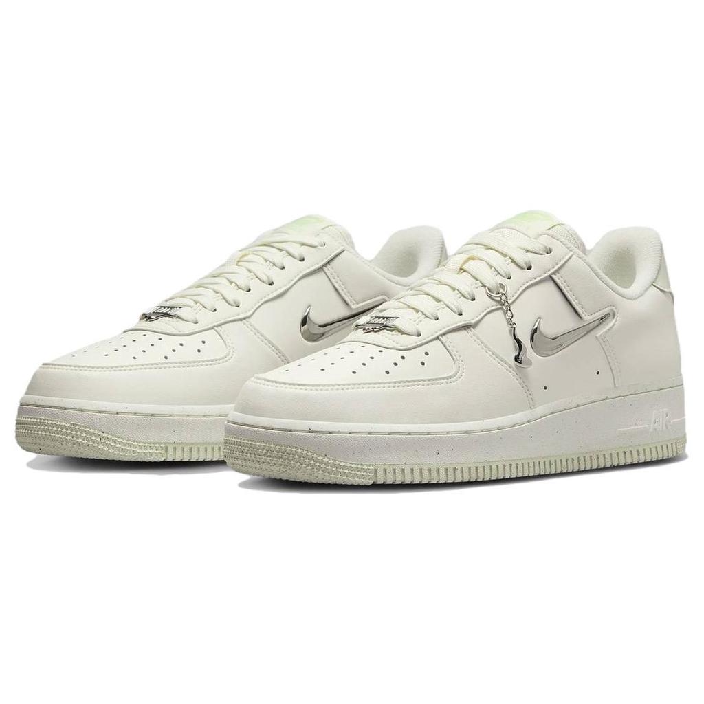 Nike  Air Force 1 07 SE Next Nature Sail Vapor Green Women Sneakers Cream Sea-Glass Volt FN8540-100