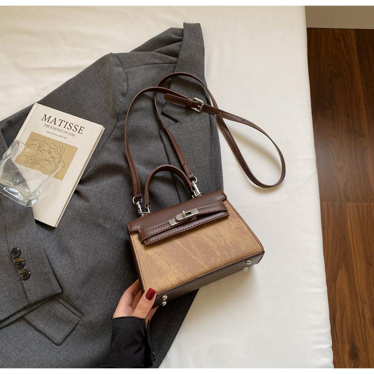 

Premium bag women s 2025 new retro niche design shoulder messenger bag popular portable Kelly bag