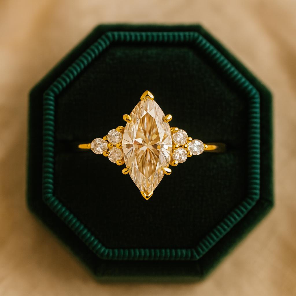 Bague de Fiançailles Taille Marquise, Bijou en Argent Plaqué Or Jaune, Bague d'Anniversaire & Nuptiale pour Femme