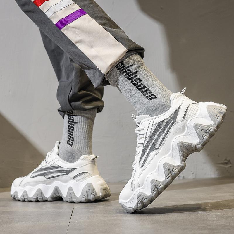 Zapatos de hombre Zapatos deportivos de primavera Zapatos de moda para  hombres Blanco y negro Salvaje Estilo Hong Kong Zapatos Ins Zapatillas  coreanas comprar a buen precio — entrega gratuita, reseñas reales
