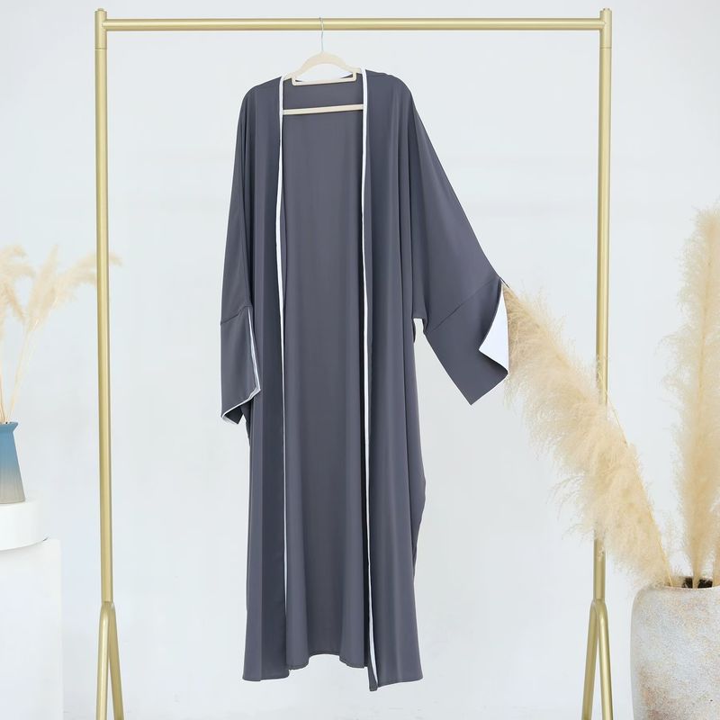 

New Arrival Middle East Turkey Batwing Sleeve Color-Contrasting Stripe Cardigan Robe Dress Cardigan Robe Dress Grey L