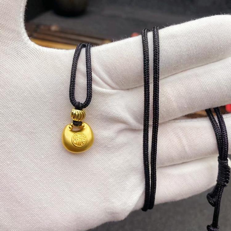 Vietnamesischer Sandgold Buddha Anhänger: Vergoldetes Maitreya Flammen Design