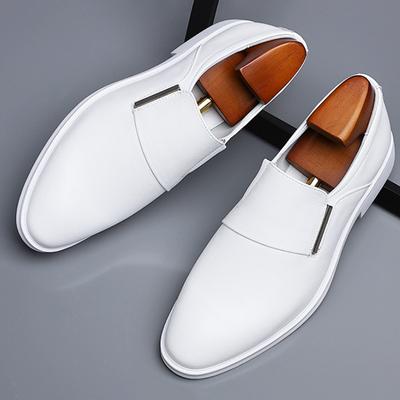 Nowość Modne Brytyjskie Męskie Białe Czarne Wsuwane Eleganckie Buty Biznesowo-Casualowe Mokasyny Męskie Buty na Ślub Powrót do Domu