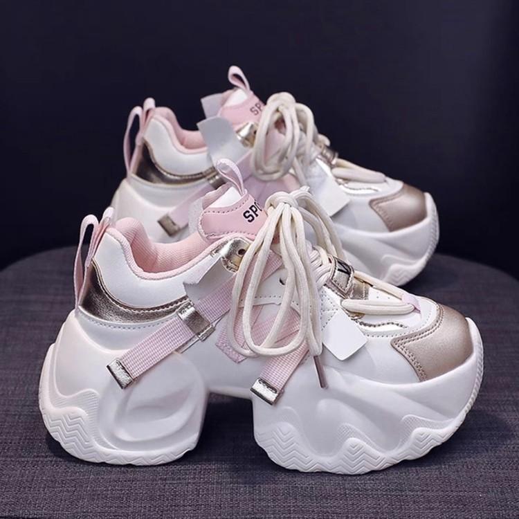 

2025 new breathable dad shoes spring small thick sole heightening white shoes women s versatile casual sports women s shoes 40