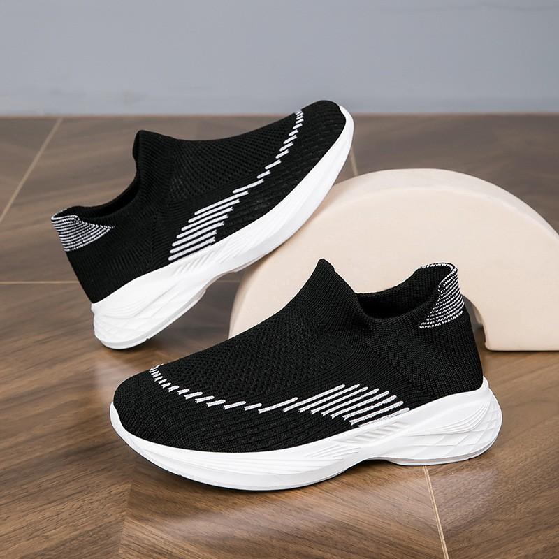 Kids Breathable Flyknit Slip-On Sneakers Boys Girls Lightweight Casual Sport Shoes Candy Color Kids Elastic Sock-Style Sneakers