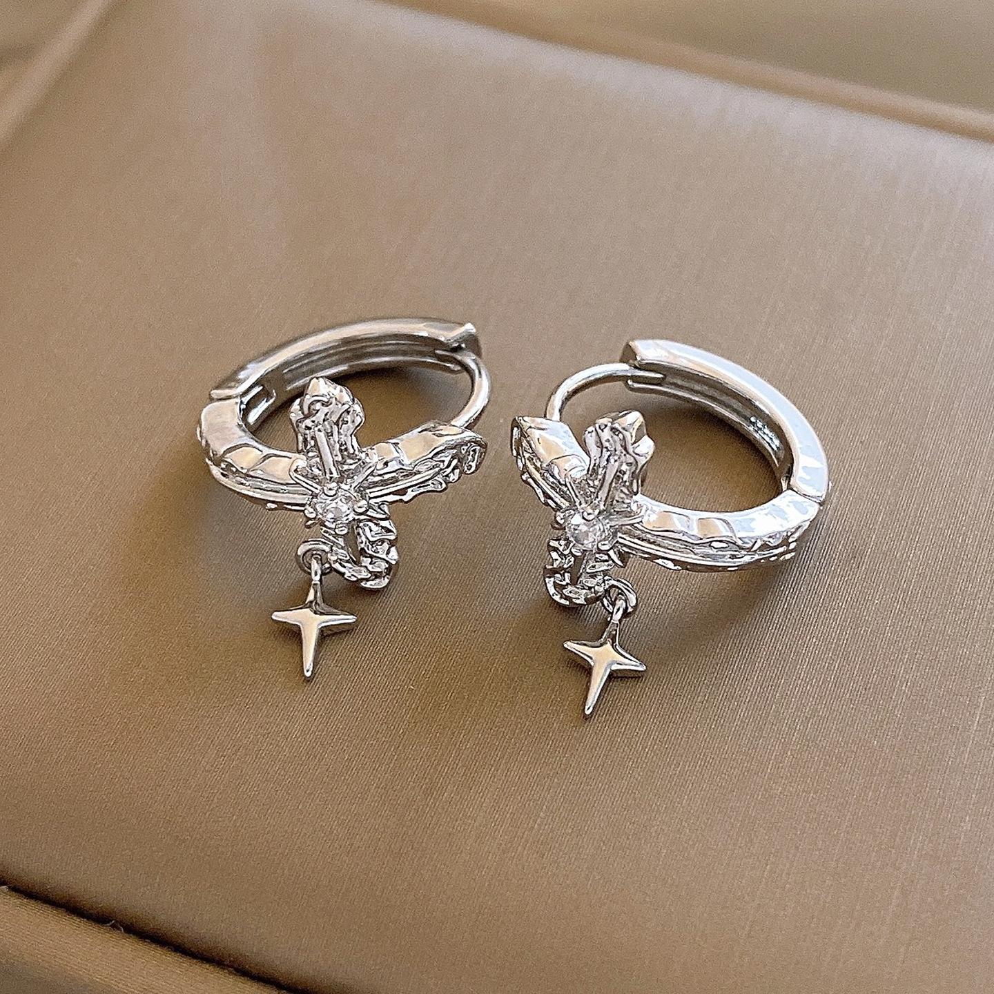 

Zircon cross pleated ear buckle exquisite temperament versatile earrings light luxury earrings