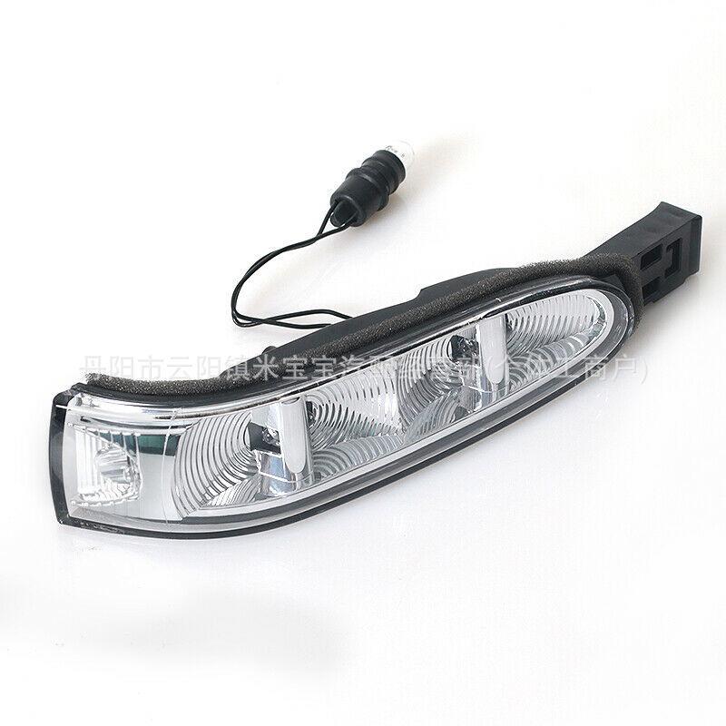 Turn Signals and Side Lights for Mercedes-Benz W164/X164 ML, GL300 & R350 (1648200521/0621)