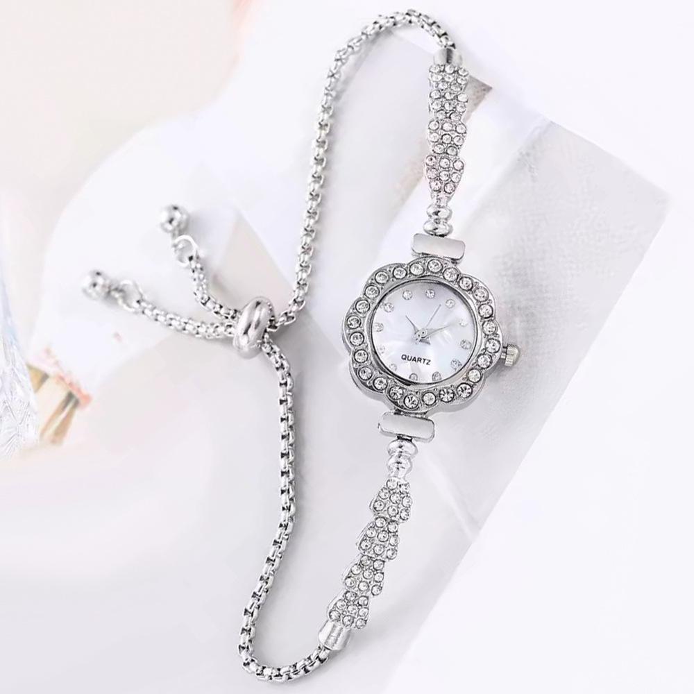 Women's Rhinestone Quartz Bracelet Watch - Fashionable Pull-Out Style