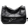 A Trendy and Stylish Chain Checkered Bag for Homeless Women, A Retro and Versatile Single-shoulder Crossbody Bag for Women