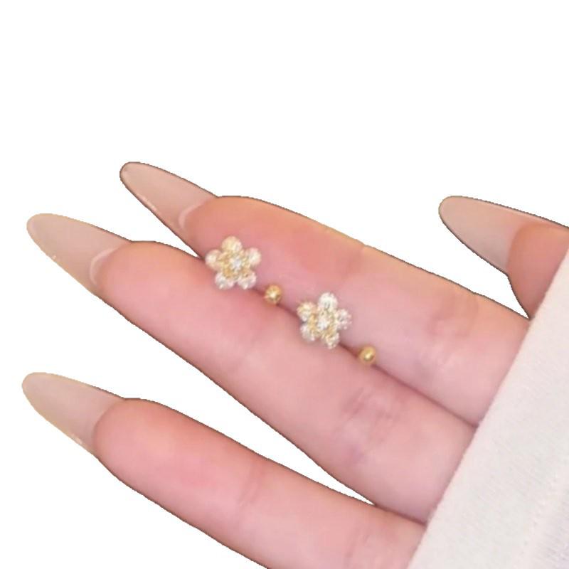 Korean Style Zirconia Flower Stud Earrings - Sweet, Cool, Minimalist, High-End, Versatile Design