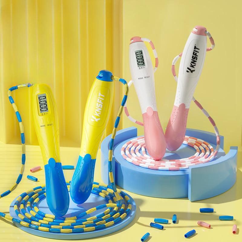 

Скакалка для прыжков с бамбуковым узлом Connes для детей, мягкие бусины, скакалка для упражнений для начинающих, регулируемая для дошкольников, прыжки через скакалку