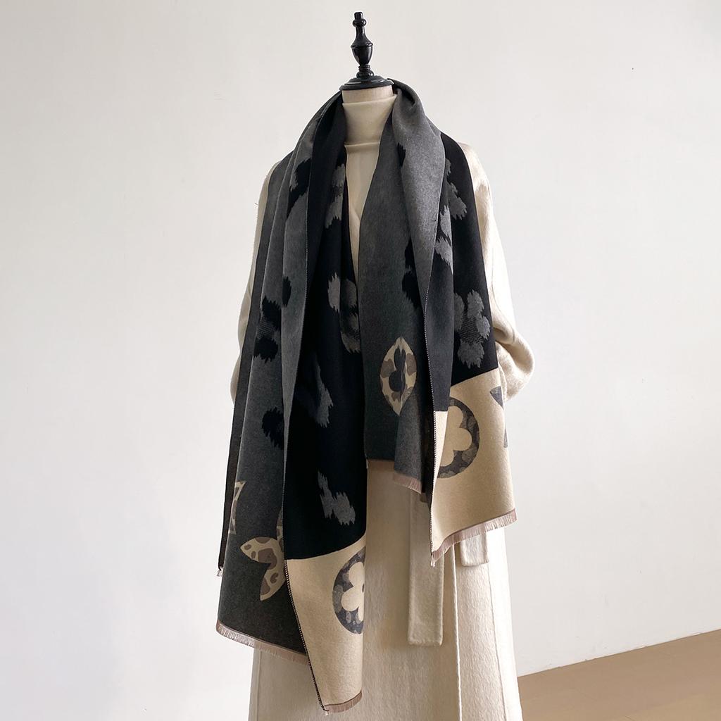 Elegant Ladies Pashmina Jacquard Imitation Cashmere Scarves Winter Thick Warm Two-Sided Shawl Coldproof Windproof Blanket Scarf