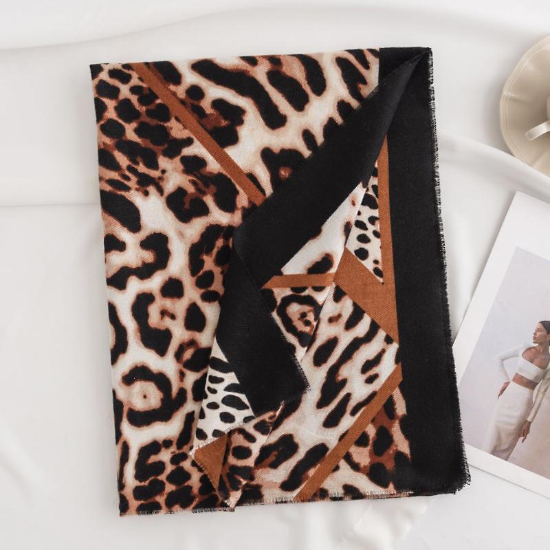 New Leopard Print Women's Scarf High End Soft and Warm  Imitation Cashmere Printed Tassel Scarf Dual Use Shawl