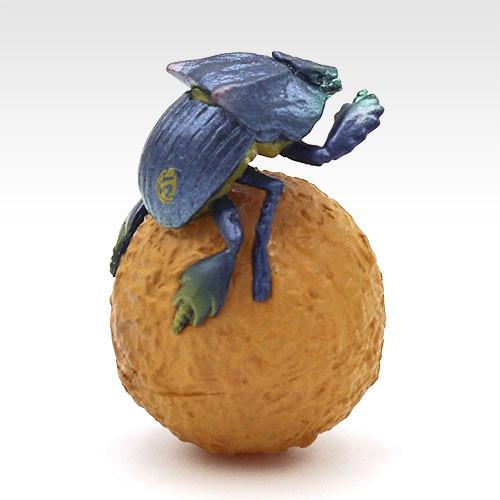Gashapon Monster Hunter Rise of The World Environmental Creatures Guide Lantern Fish Surrounding Rabbit Responding FIGURE TOYS