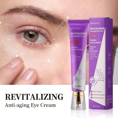 Revitalizing Eye Cream for Eye Care Reduces Fine Lines and Moisturizes.