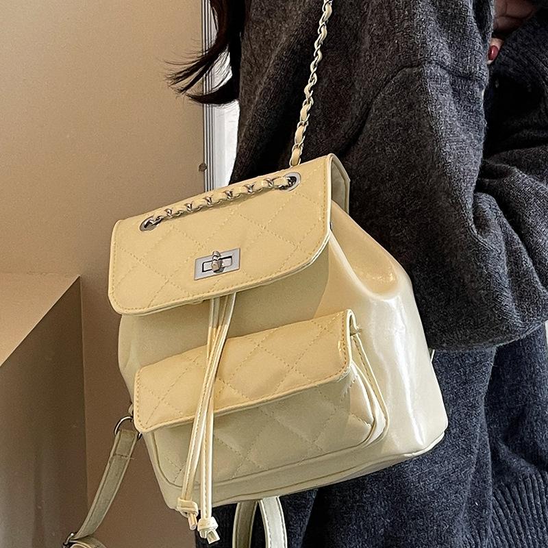 Niche Korean version of diamond chain backpack bag 2025 summer new fashion high value casual small backpack women