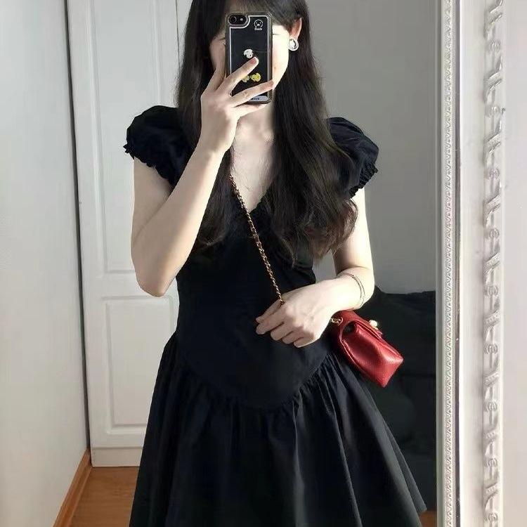 Black Niche French Temperament V-neck Dress Summer Women's Clothing Waist Thin Skirt Small Retro Short Skirt