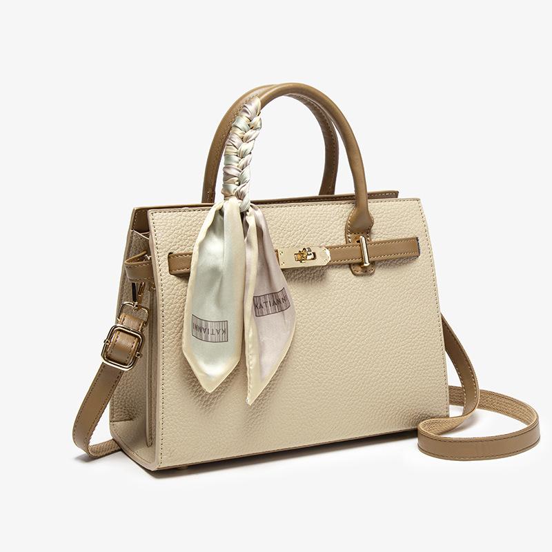 Borsa da mamma 2025 autunno e inverno nuova borsa da donna borsa per mamma madre di mezza età suocera portatile atmosferica da pendolare borsa da donna