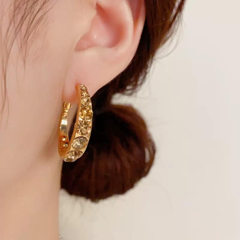 New trendy super flash rhinestone loop earrings women, retro design Maillard geometric Internet celebrity earrings