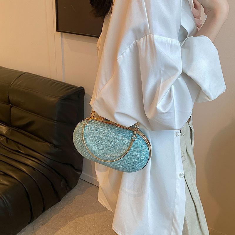 2025 new temperament fashion design single shoulder crossbody foreign style solid color retro chain portable texture crossbody bag