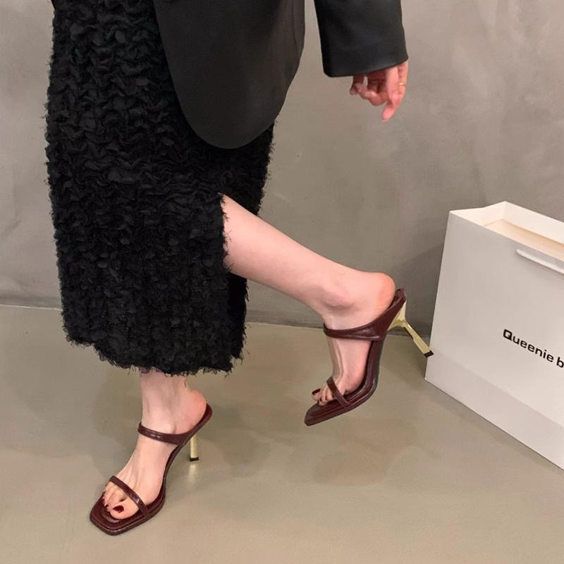 2025 summer Internet celebrities new sexy high-heeled sandals women wear leopard print square head open toe word with stiletto sandals