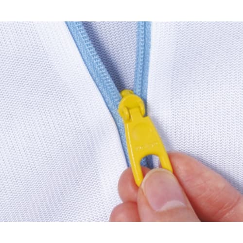 Daiya Premium Apex Laundry Net, Large, Square Guard Net, 40cm Wide x 50cm Long, Fine Mesh Fabric, Heat-Resistant Zipper, YKK, Dryer-Safe, Fits Shirts,