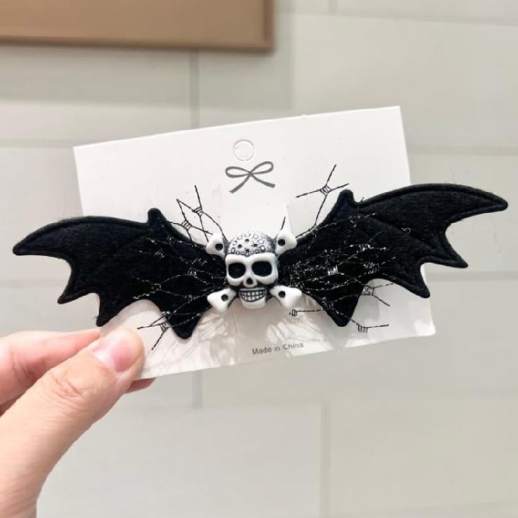 2Pcs Bright Halloween Themed Bat Skull Hair Accessories Strong Nonslip Design Barrettes For Active Individuals
