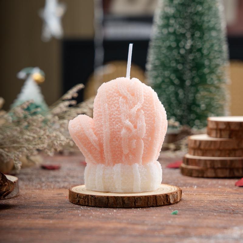 Christmas Scented Woolen Glove Candle: Holiday Gift & DIY Ornament