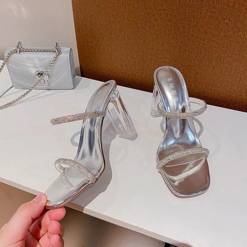 Dameslippers Sommer Ny Mote Åpen Tå Rhinestone Høy Hæl Slippers Kvinne Gjennomsiktig Hæl Sko for Kvinner Zapatos