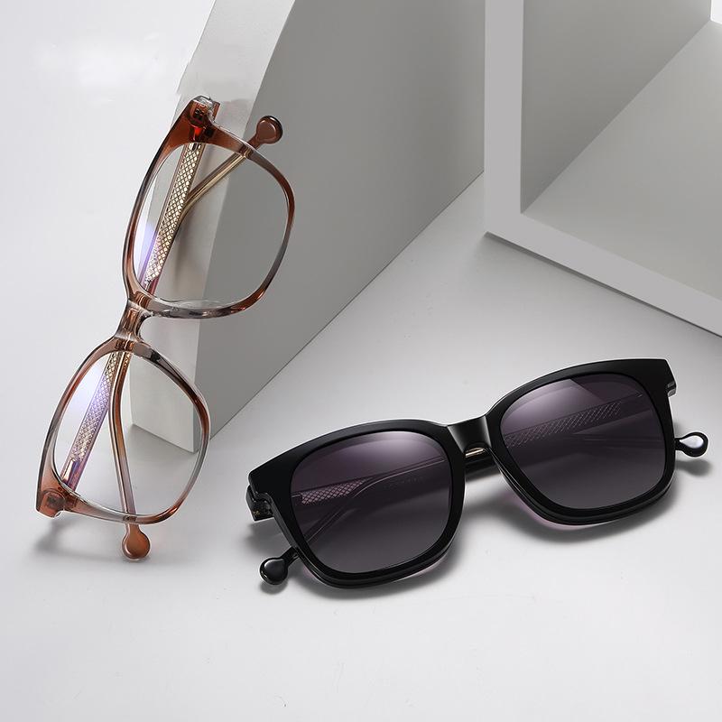 2 In 1 Premium Grade Optical Eyeglasses Anti Blue Light Presbyopia Eyeglasses Stylish Women Men Clip On Magnets Sun +Glasses +2