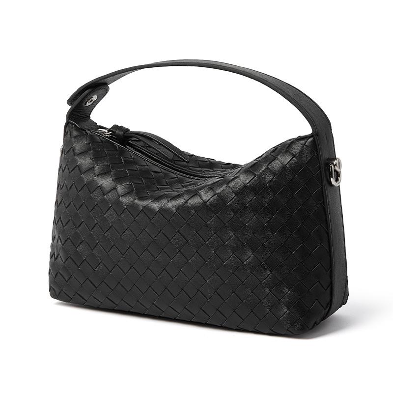 

2026 Rhombus Sheepskin Leather Women s Shoulder Bag - Handheld Messenger with Woven Design чорний