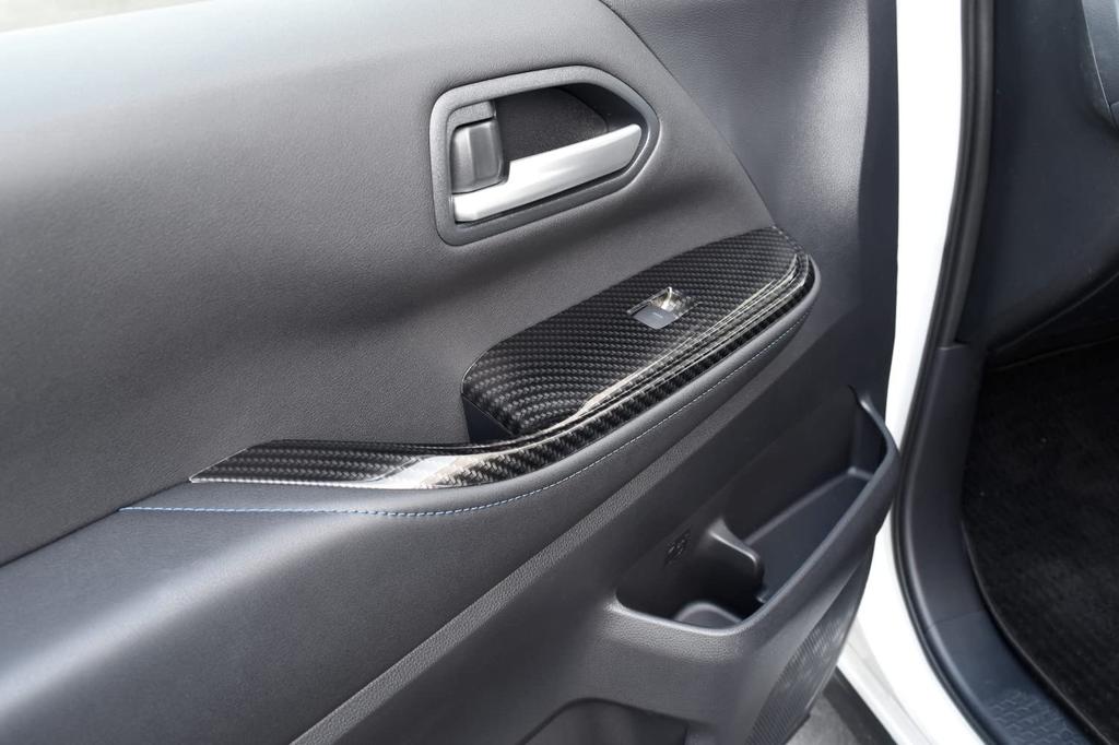 SecondStage Toyota 90 Series NOAH VOXY Front PWSW Digital Carbon Fiber T658DCB Noah/Voxy (Door Switch) Panel, Style,