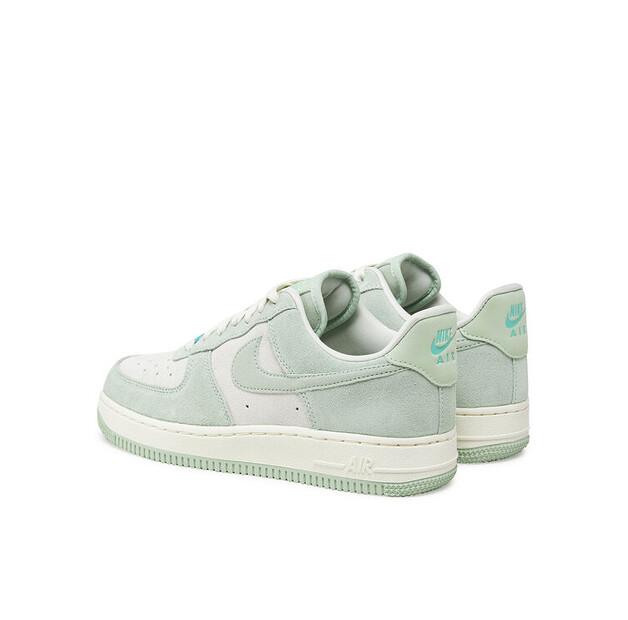 Nike Кроссовки Air Force 1 07 HQ1497 зеленый