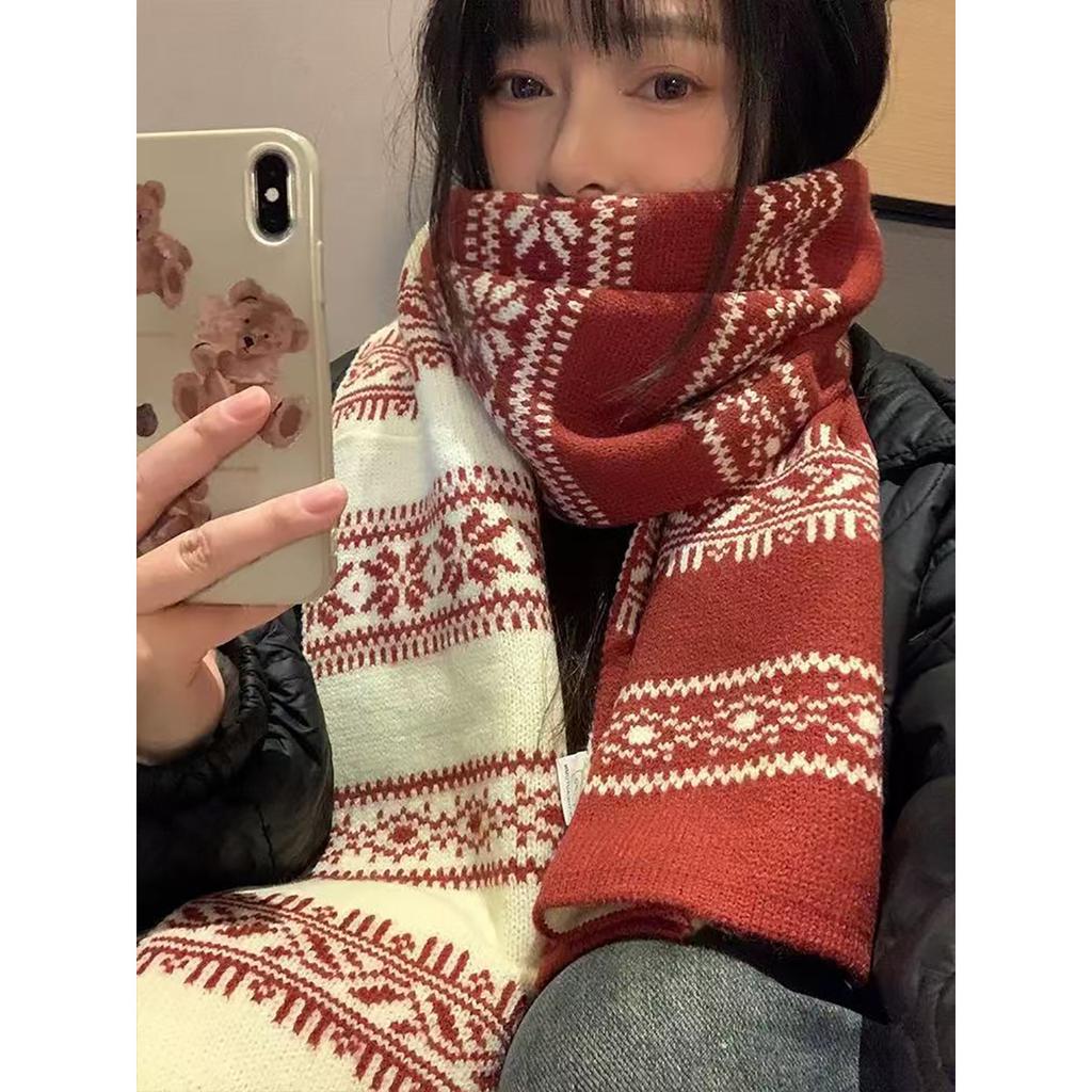 Fair Island Style Black and White Two-color Jacquard Knitted Shawl Scarf To Keep Warm Autumn and Winter Christmas Thickened Scarf Women's Wool Tide