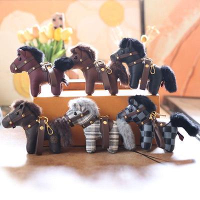 Lederen Cartoon Pony Hanger Sleutelhanger Bedel Voor Vrouwen Mannen Tas Hanger Sleutelhangers Creatief Gelukspaardje Tas Sleutelhanger Accessoires