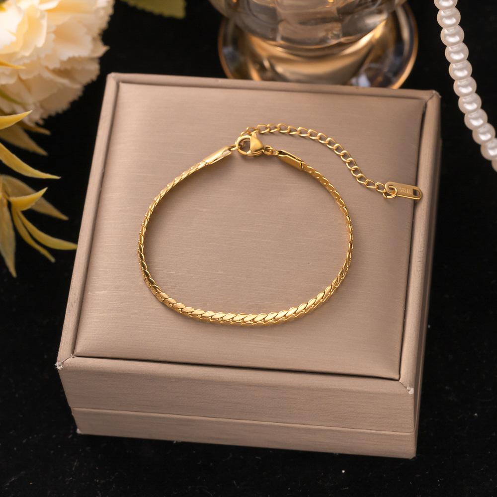 Fashion Titanium Steel Bracelet Never Fade Elegant Durable Jewelry for Women Men Unisex