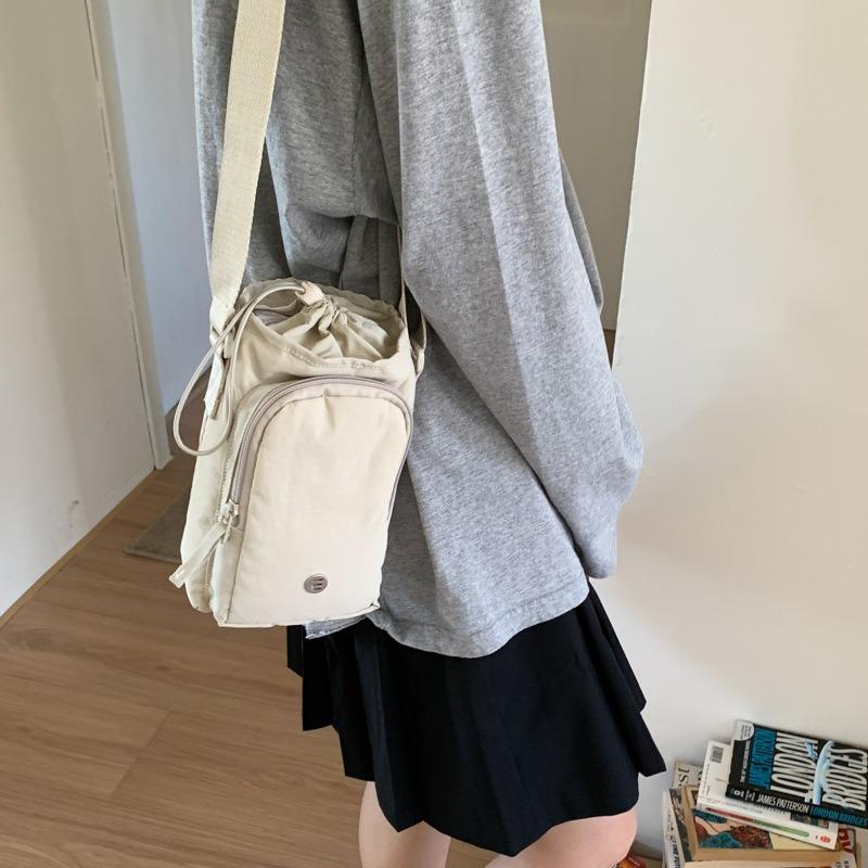 Lightweight Sports Cloth Bag, Simple Water Cup Bag, Casual Shoulder Bag, Mini Mobile Phone Bag, Crossbody Small Square Bag.
