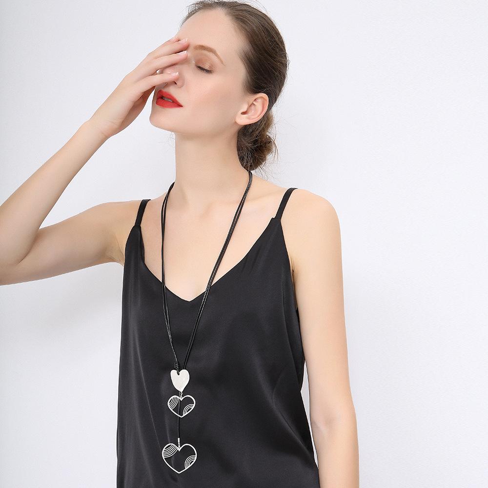 Atmospheric Simple Heart-Shaped Fringed Fashion Women'S High-End Pendant Long Sweater Chain