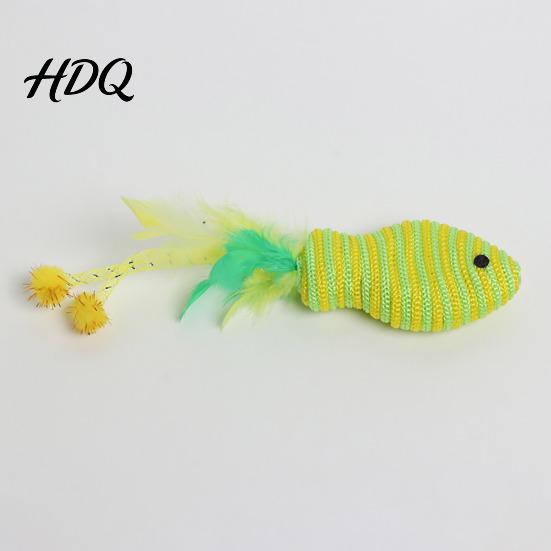 Interactive Cat Toy Fish Shape Toy Cotton Rope Lightweight with Hose Bite-resistant Feather Tassel Design Wear-Resistant Scratch-Resistant Relieves