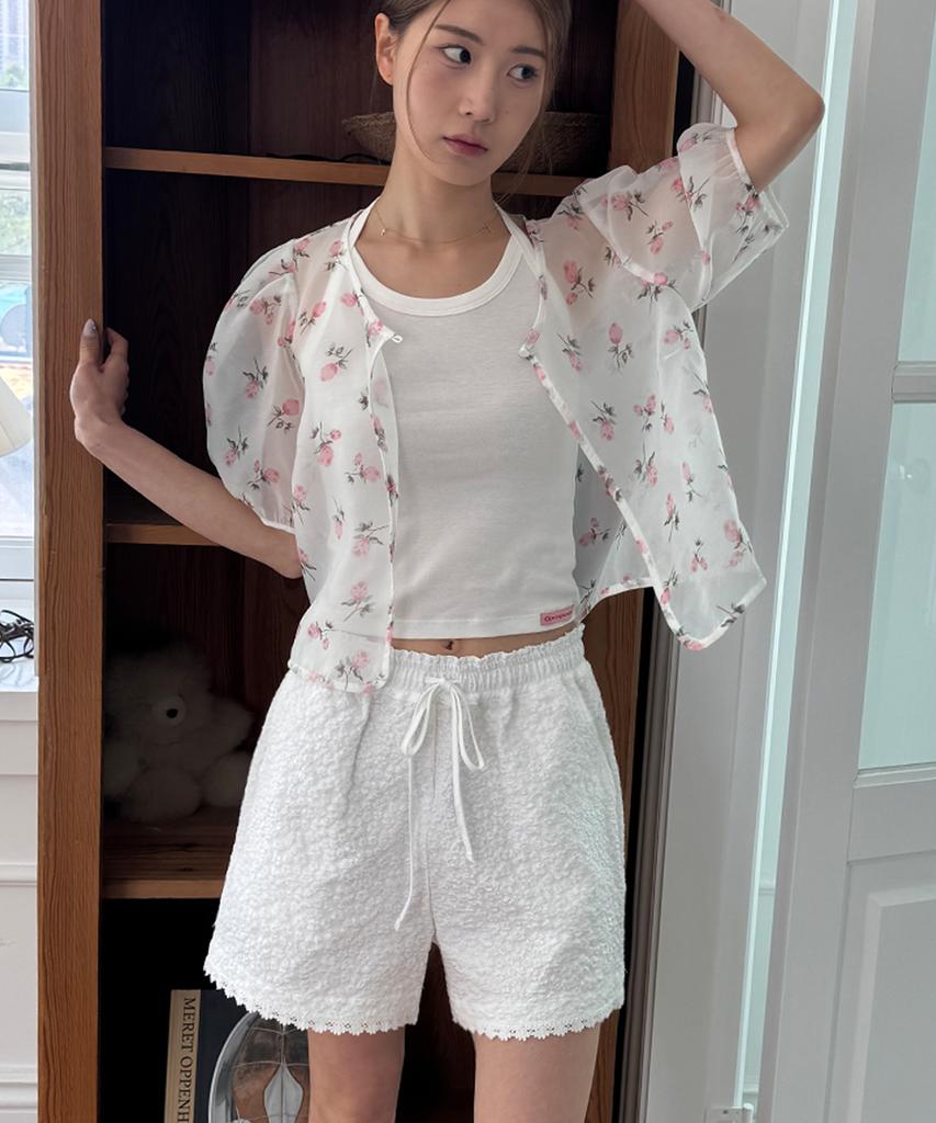 OPENING SUNSHINE Floral Embossed Lace Detail Elastic Waist Shorts White