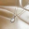 French Oval Mother-of-Pearl Pendant Necklace - Elegant, Unique, High-End Clavicle Chain