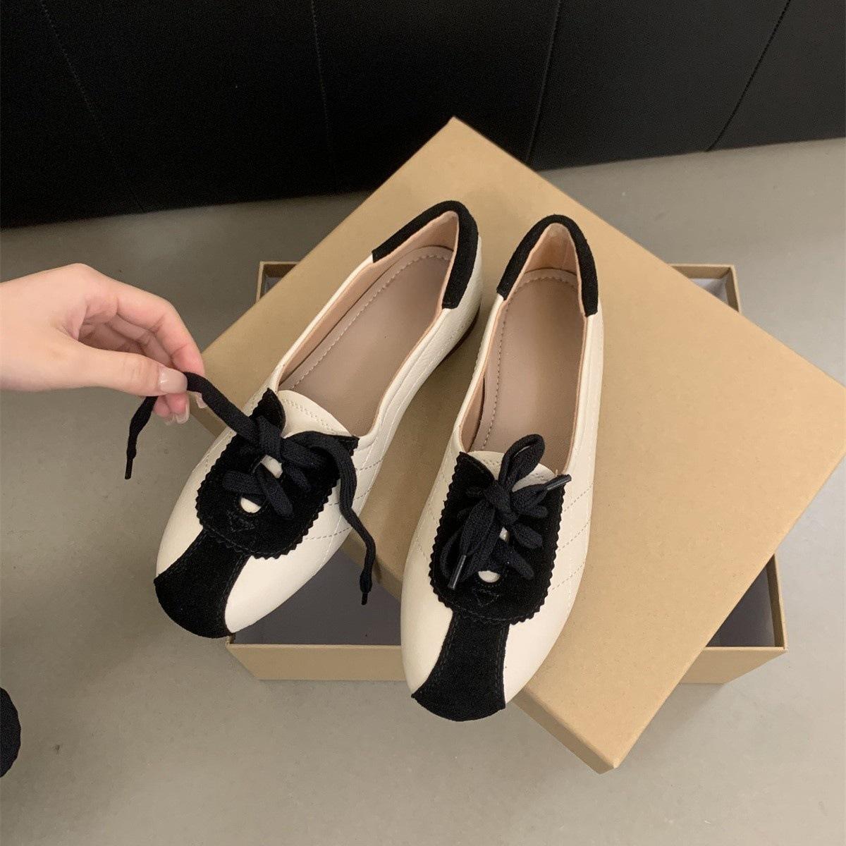 

Модные серебристые туфли-одиночки женские весенне-осенние новые ретро фея ветер повседневные на шнуровке Kuexun слипоны мягкая кожа плоские туфли-бобы 35