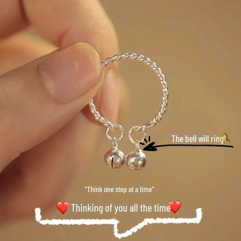 Double Bell Vibrato Ring: Verdrehter Draht Klingelring für Freundin Geschenk