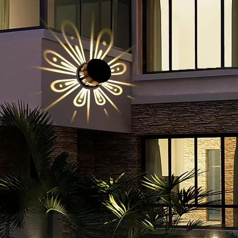 2/4PCS Solar Peacock Projection Lights Outdoor LED Wall Lamp Waterproof Solar Fence Lights for Yard Garden Lawn Christmas Decor